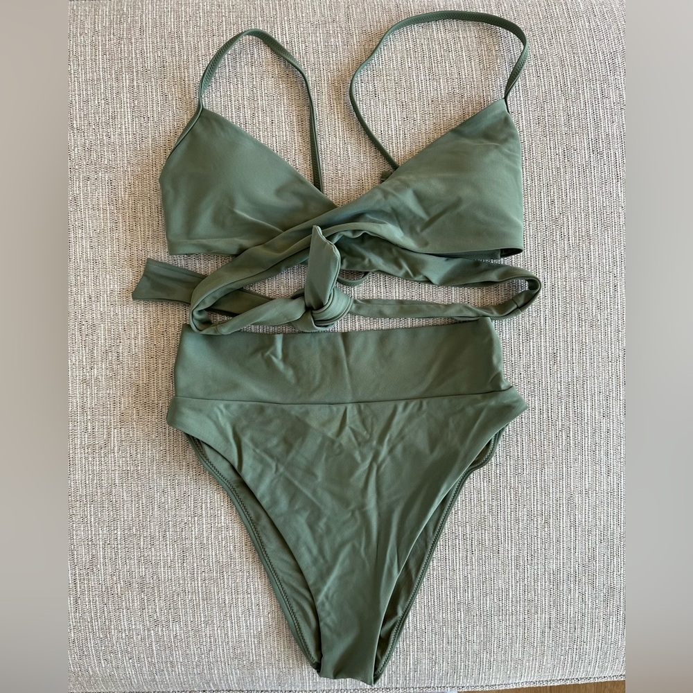 Aerie 2 Piece Wrap Highwaisted Swimsuit - Picture 3 of 4